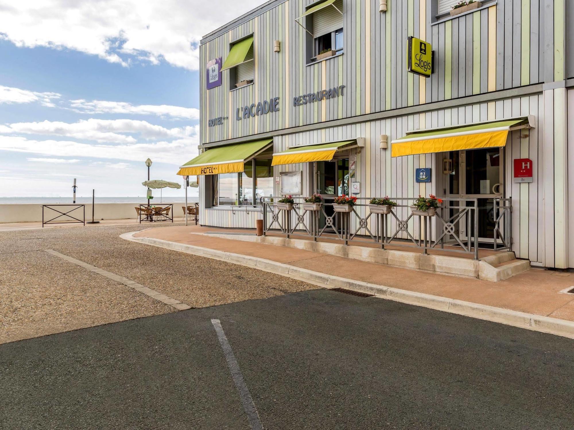 Acadie Saint Victor - Hotel Restaurant - Face Mer - Chatelaillon Plage Exterior photo